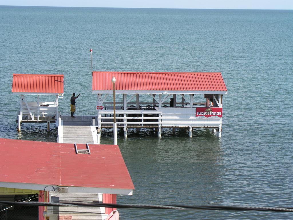 Alan'S Paradise Hotel Placencia المظهر الخارجي الصورة