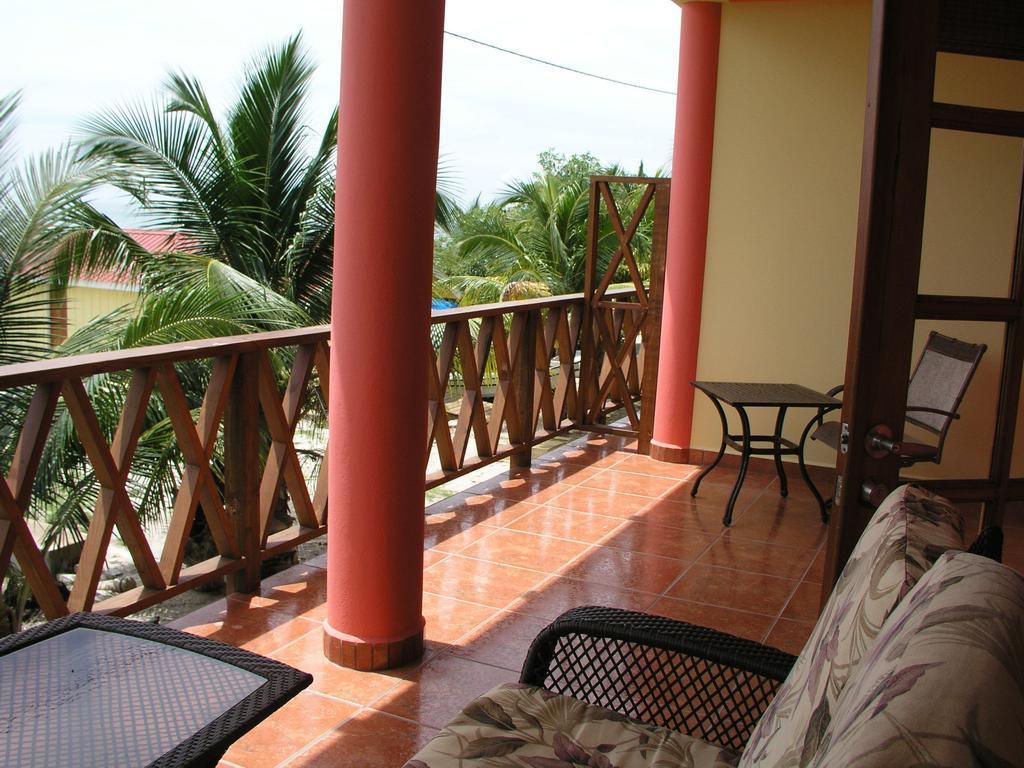 Alan'S Paradise Hotel Placencia المظهر الخارجي الصورة