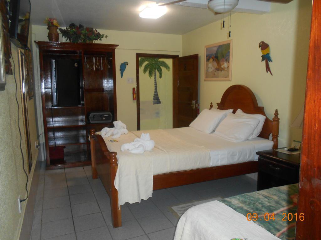 Alan'S Paradise Hotel Placencia المظهر الخارجي الصورة